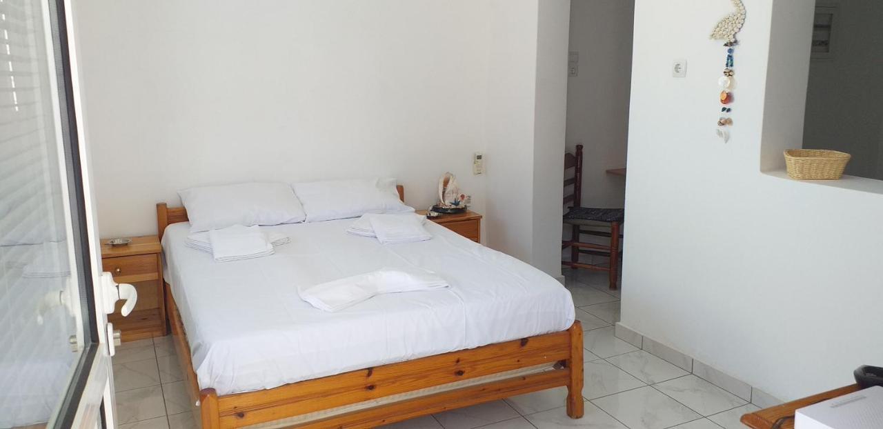 White And Blue,Finikas Syros Apartment Vissa Luaran gambar