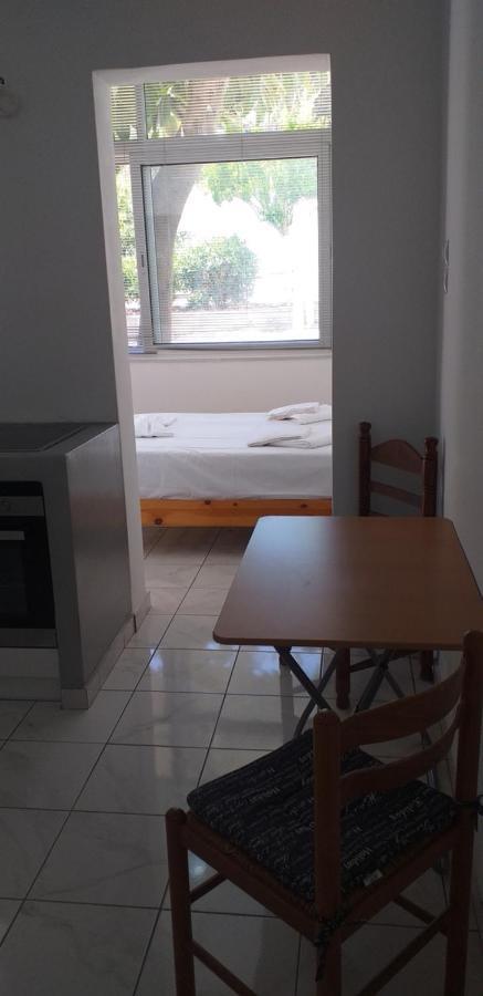 White And Blue,Finikas Syros Apartment Vissa Luaran gambar
