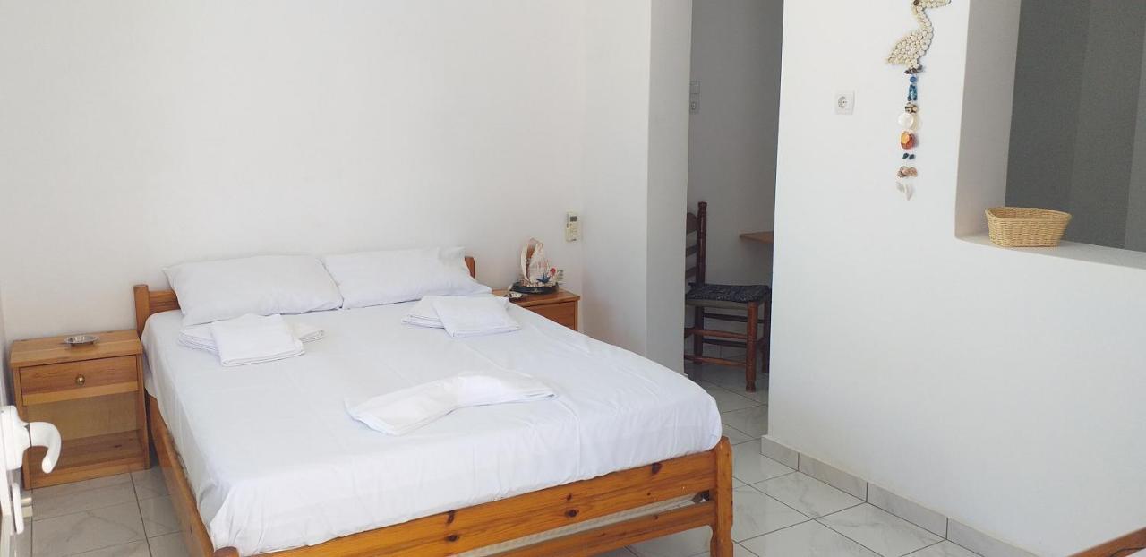 White And Blue,Finikas Syros Apartment Vissa Luaran gambar