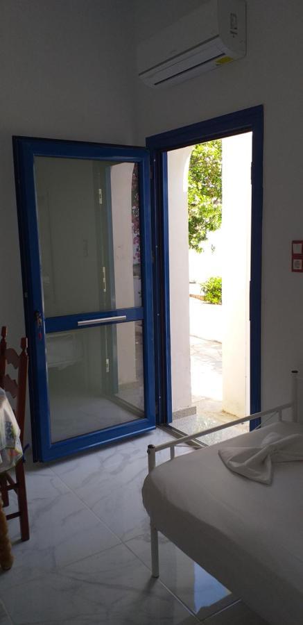 White And Blue,Finikas Syros Apartment Vissa Luaran gambar